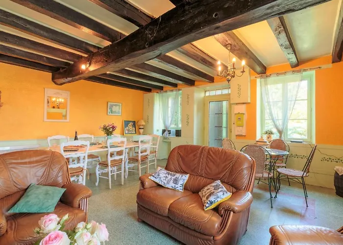 בית נופש Le Jardin De Timothee By Interhome